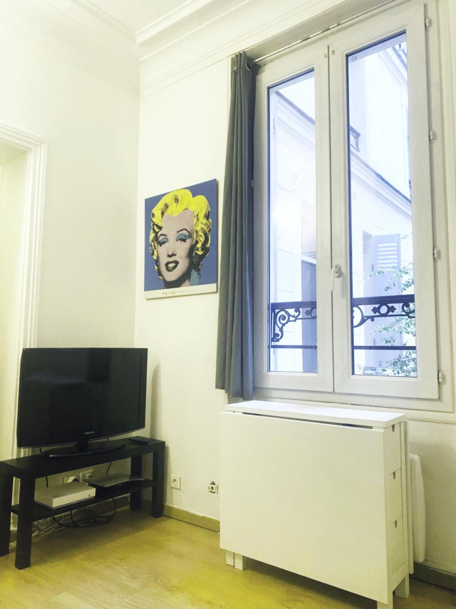 I Love Montmartre Eugene Suee - 2 ! Appartement Paris