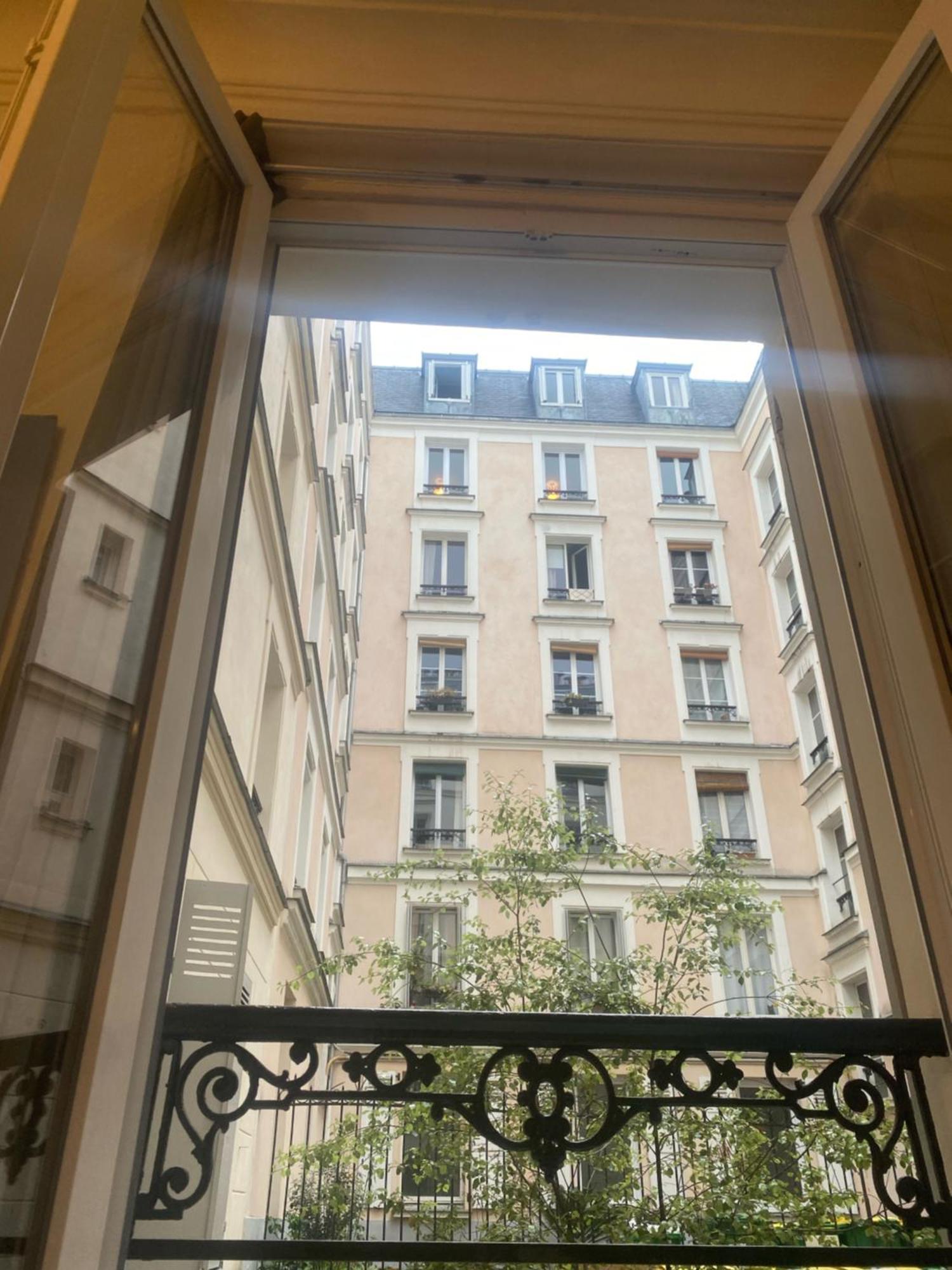 I Love Montmartre Eugene Suee - 2 ! Appartement